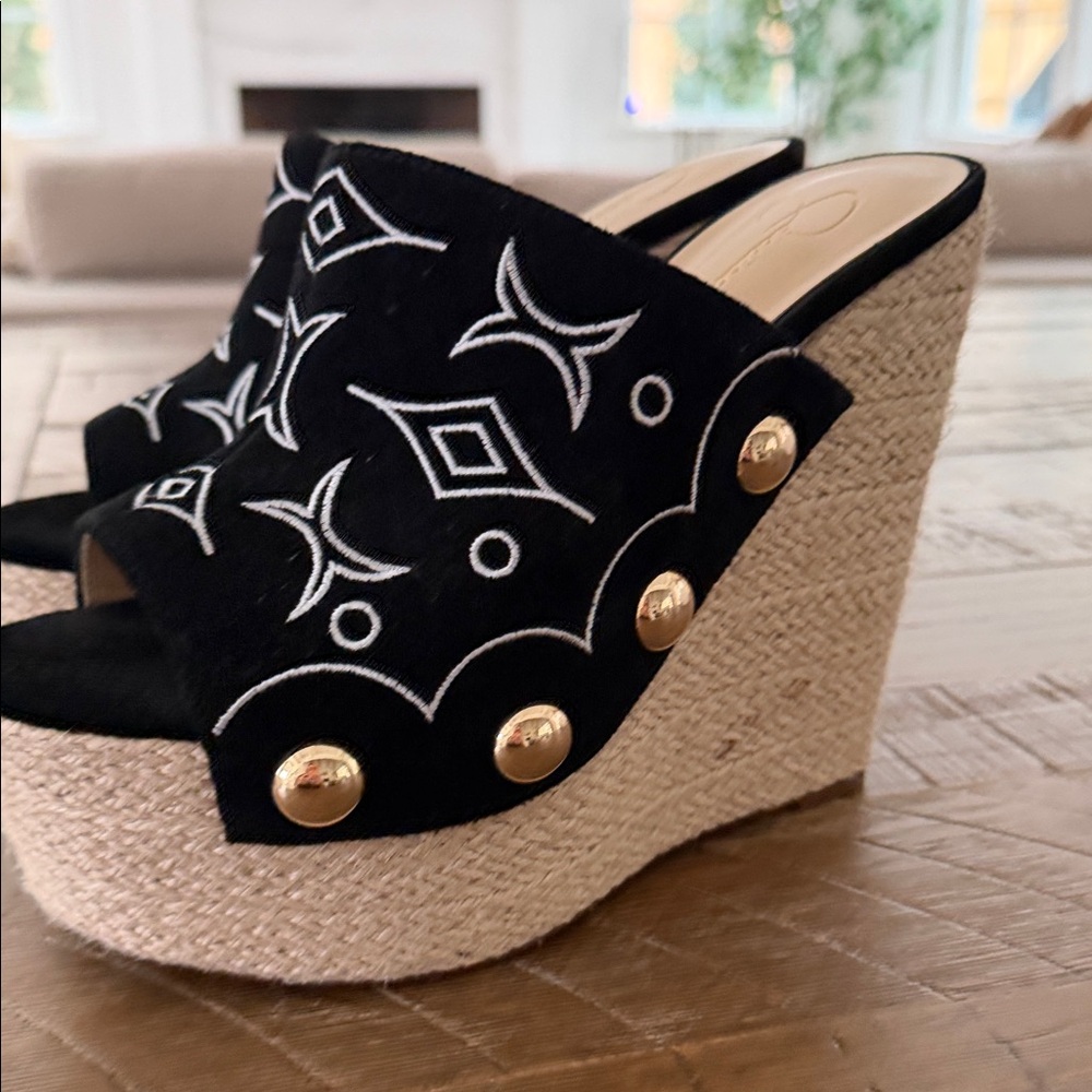 NWOT Jessica Simpson Black and White Patterned Platform Mules - Picture 4 of 9